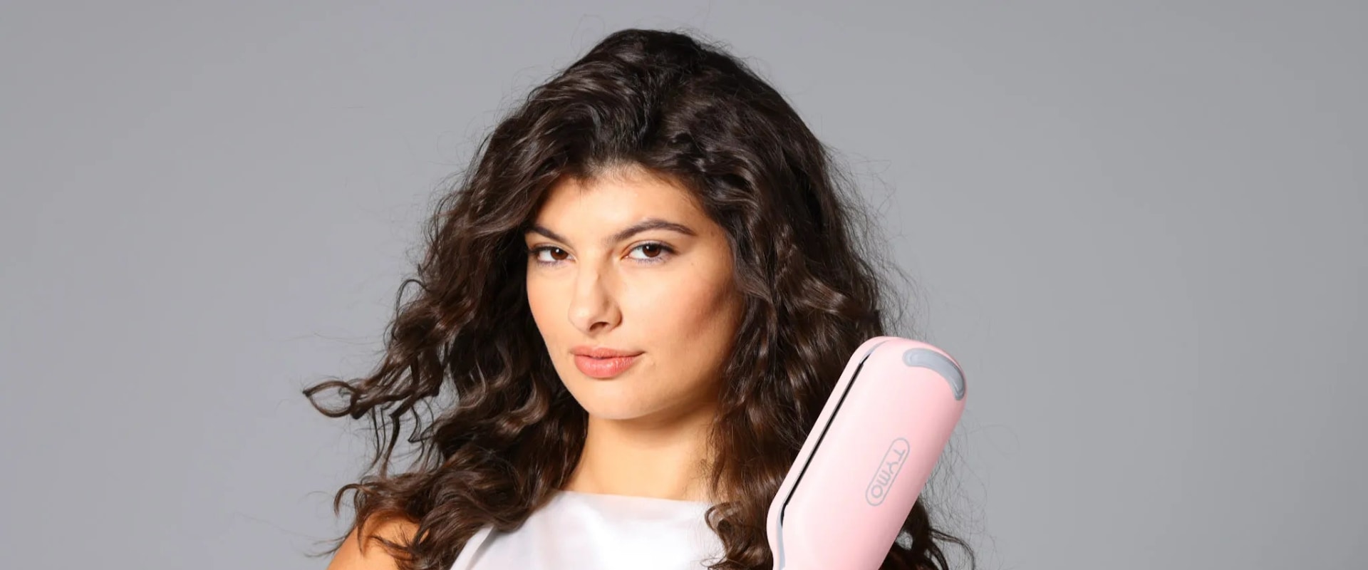 The Ultimate Guide to Protecting Your Curls from Heat Damage When Using Styling Tools