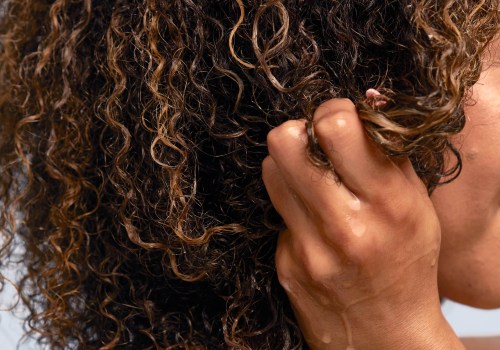 The Ultimate Guide to Refreshing Curls on Non-Wash Days
