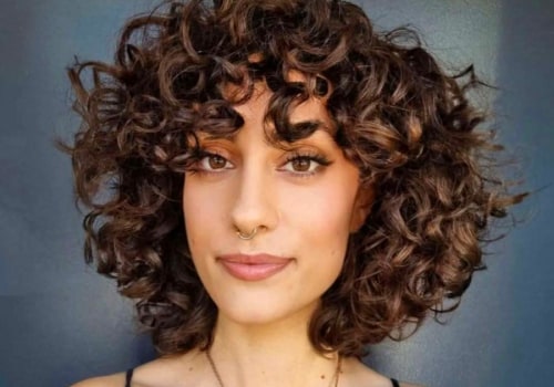 Unlocking the Secrets to Beautiful Curly Hair: Natural Remedies for Enhancing Curls