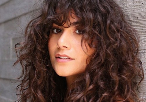 Expert Tips for Styling Curly Hair with Bangs